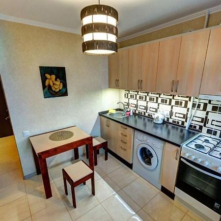 Топ 1К Квартира Метро Лукьяновка, Юрия Ильенка 49 Kyiv Exterior foto
